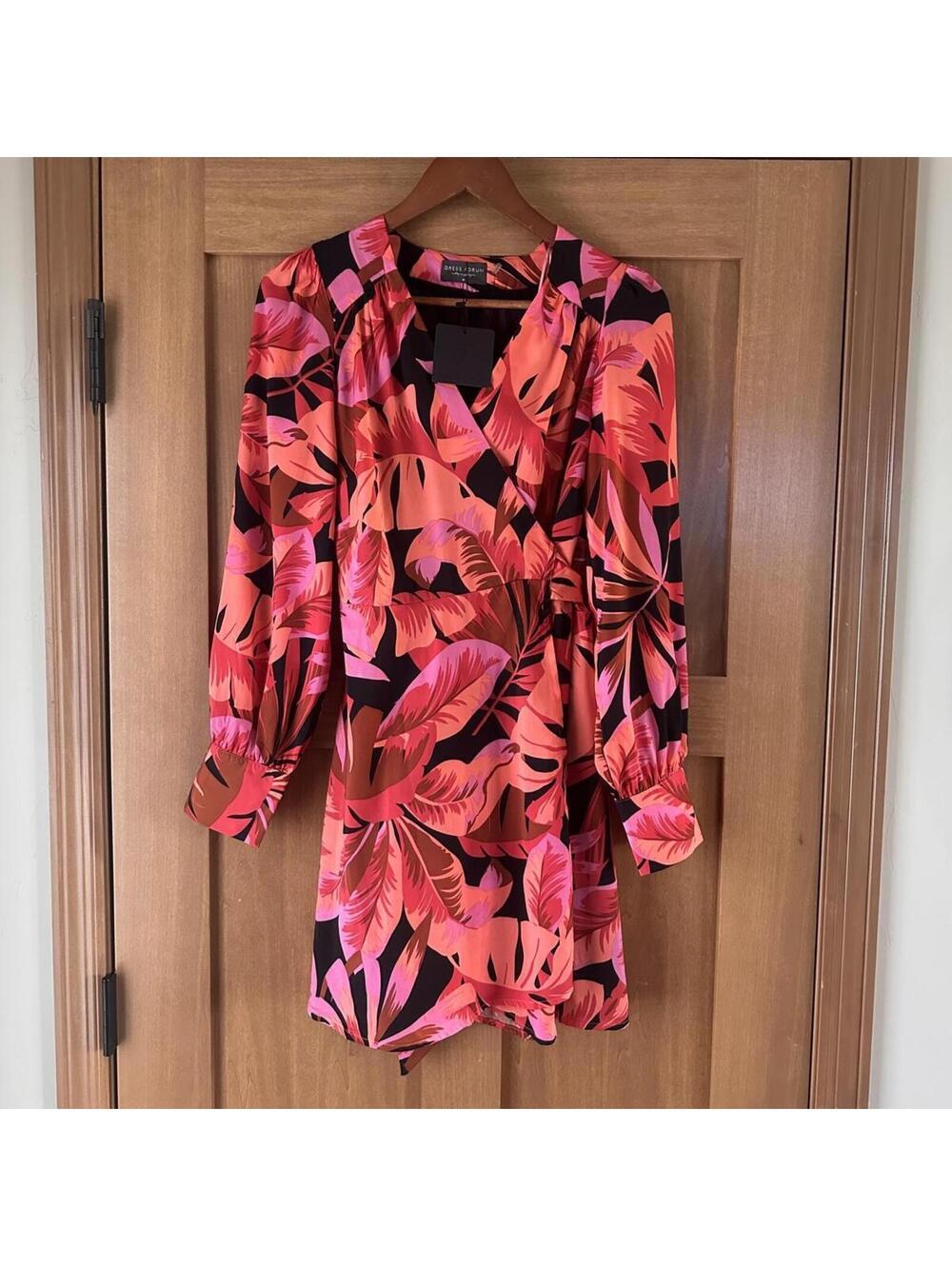 NWT Dress Forum Floral Wrap Mini Dress Pink Long Sleeve Women’s Medium
